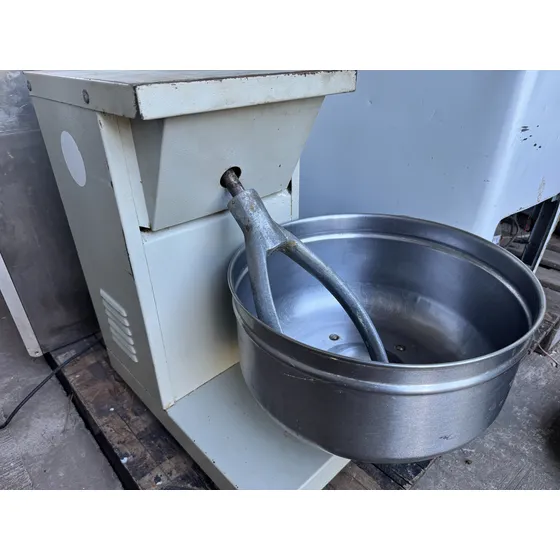 Amasadora Industrial Usada  Fineschi Legítima 20 Litros