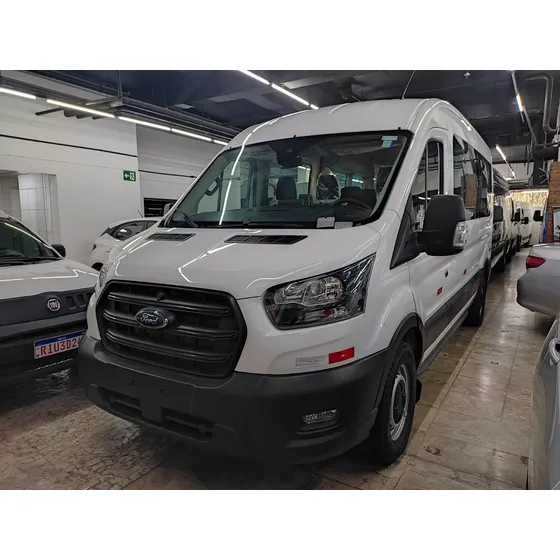 Ford Transit Minibus 2.0 L3h2 (14+1) 410l Aut. 5p