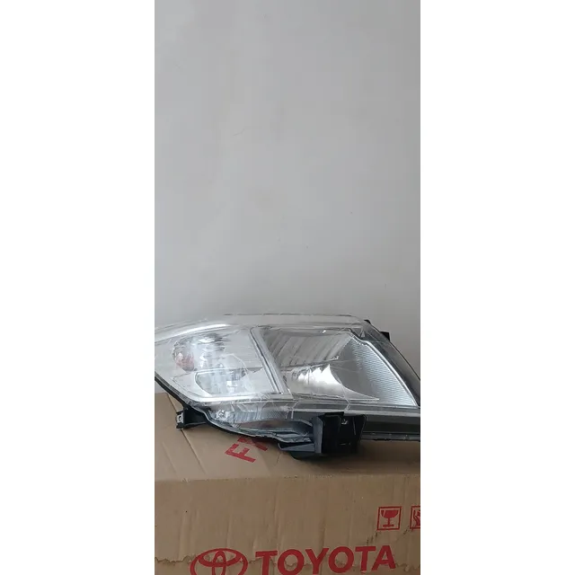 Faro Hilux 2012 En Adelante Original Toyota