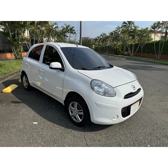 Nissan March 1.6 Sense