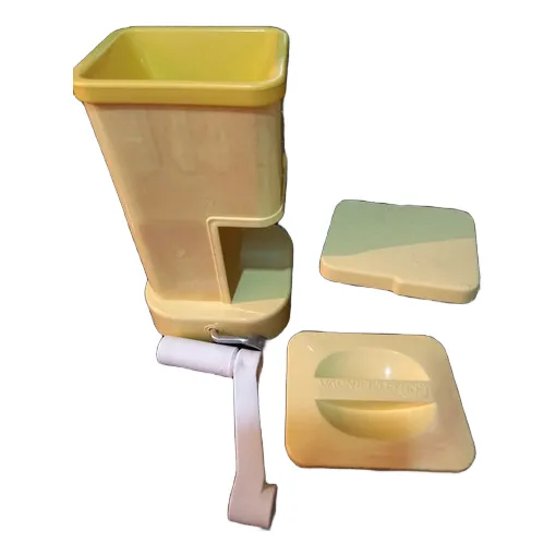 Rallador De Queso Manual Italiano Con Recipiente Conservador