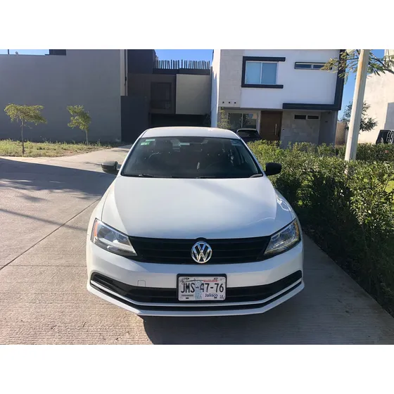 Volkswagen Jetta 2.0 L4 Mt