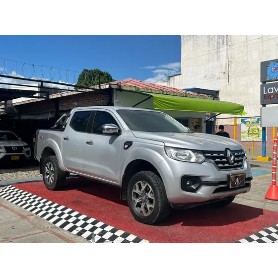 Renault Alaskan 2.5 Intens Mt 4x4