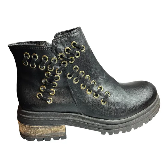 Bota Caña Corta Con Adorno De Tachas Acordonadas