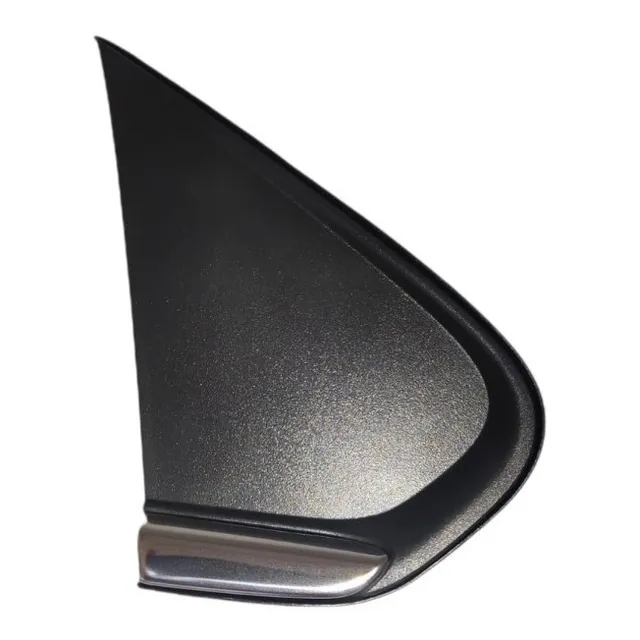 Moldura Superior Derecha Salpicadera Trax 2013 - 2020