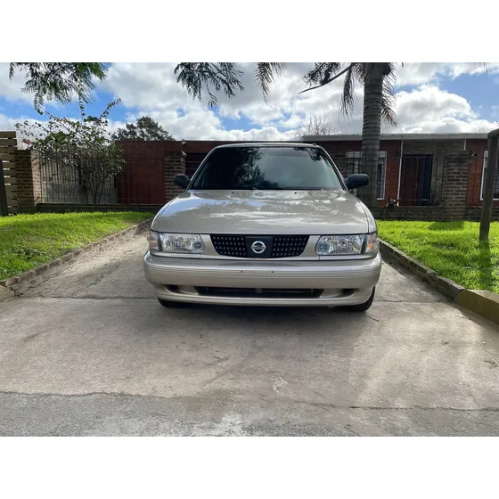 Nissan Sentra B13