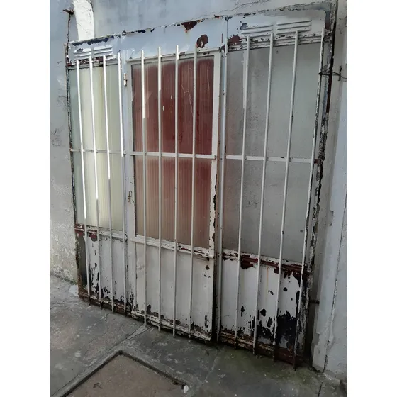 Puerta De Hierro  Usada Blanco
