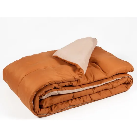Acolchado  Reversible  Plaza Y Media 180 Gr. 150 X 235 Cm.