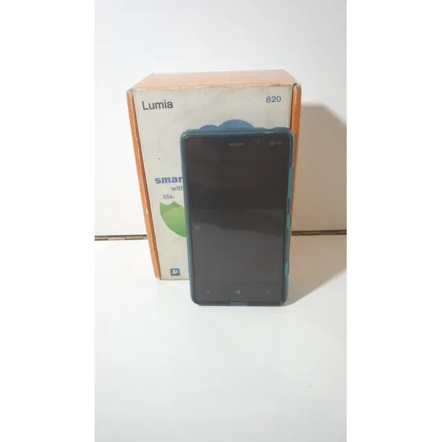 Nokia Lumia 820