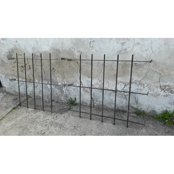 2 Rejas De Hierro  Precio X C/u