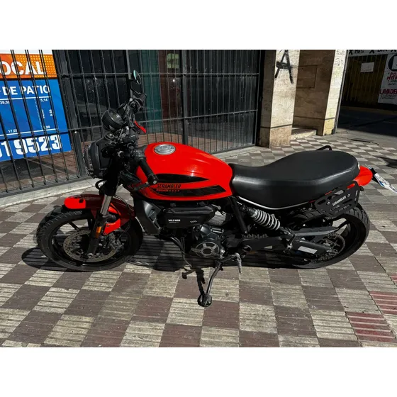 Ducati Scrambler Sixty2