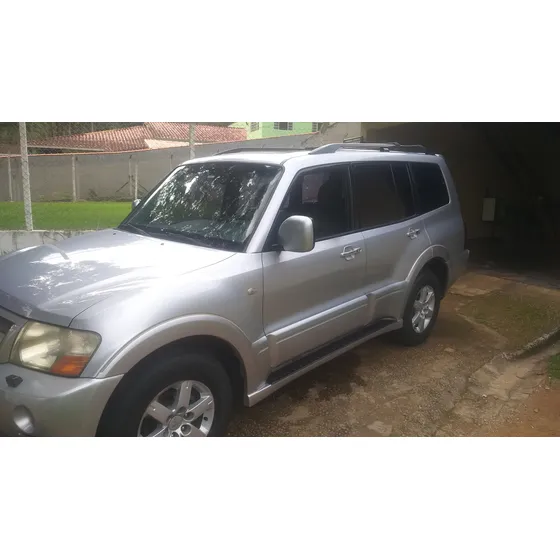 Mitsubishi Pajero Full 3.2 Hpe Aut. 5p