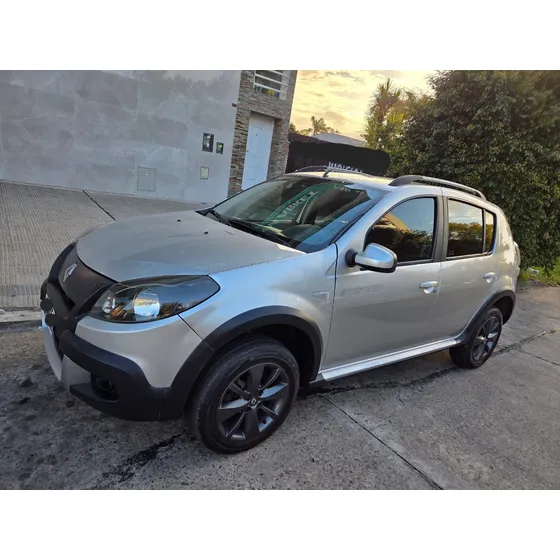 Renault Sandero Stepway 1.6 Confort 105cv