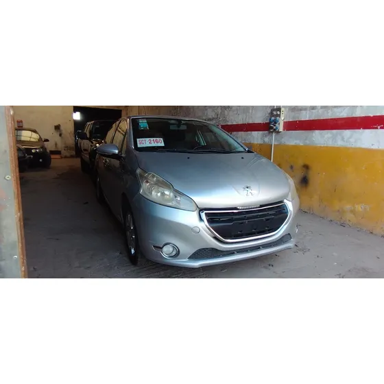 Peugeot 208 1.5 Allure Touchscreen