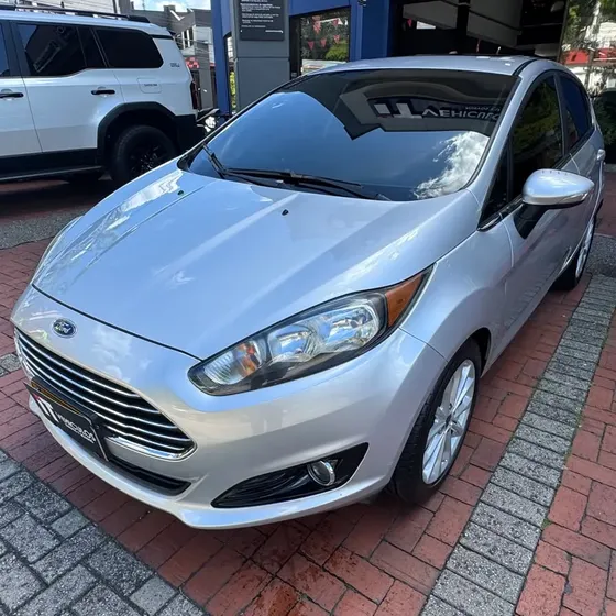 Ford Fiesta 2018 1.6 Hatchback Titanium