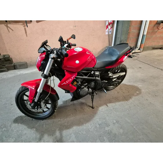 Benelli Tnt 300