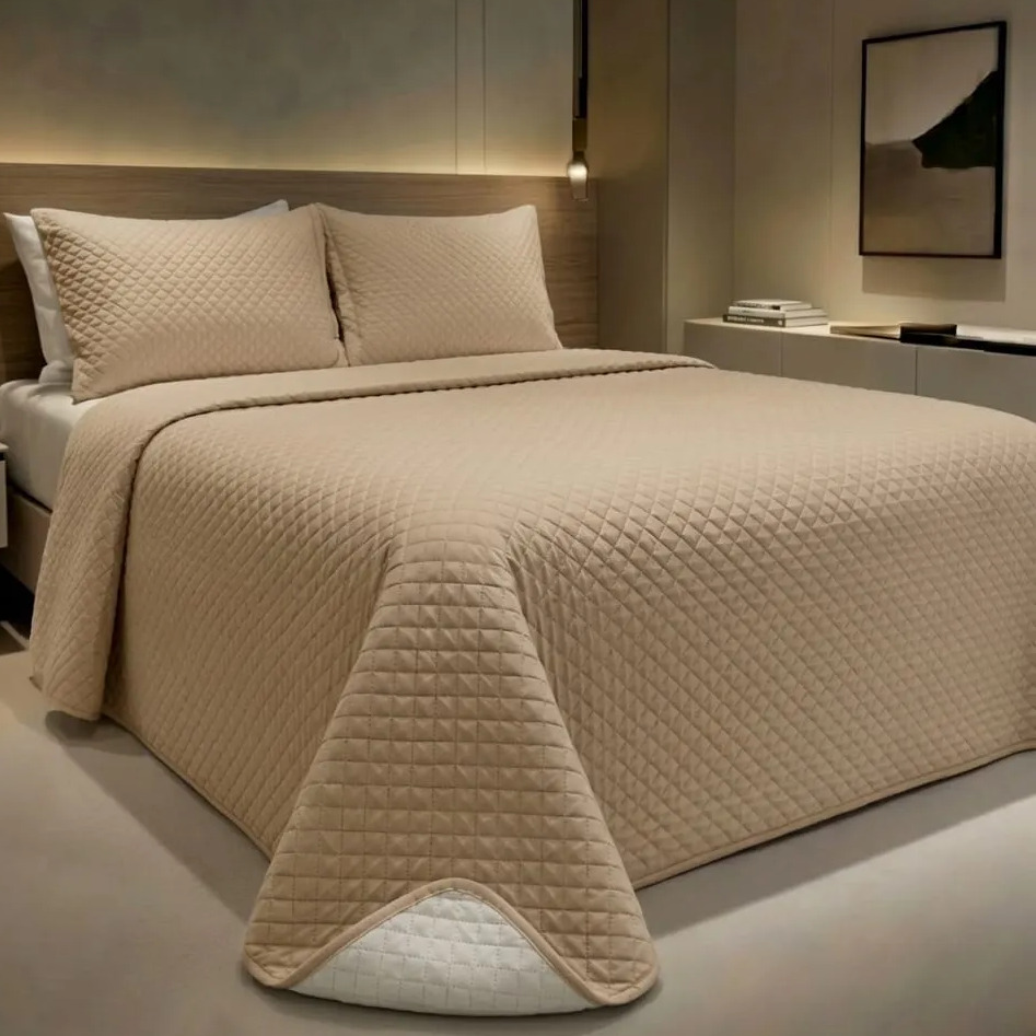 Colcha Matelada Queen com Cobre 3 Pecas
