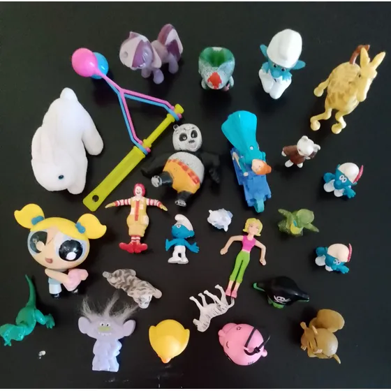 Lote De 25 Juguetes Pitufos, Kung Fu Panda, Conejo, Daysi