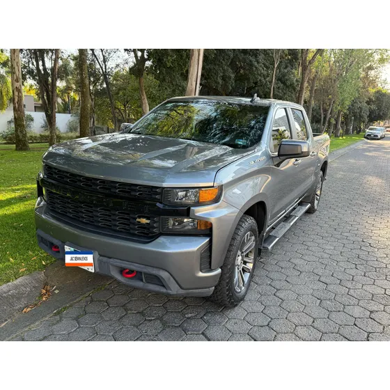 Chevrolet Silverado Doble Cabina V6 4x4