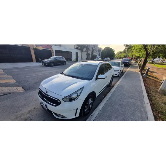 Kia Niro 1.6 Gdi Ex At