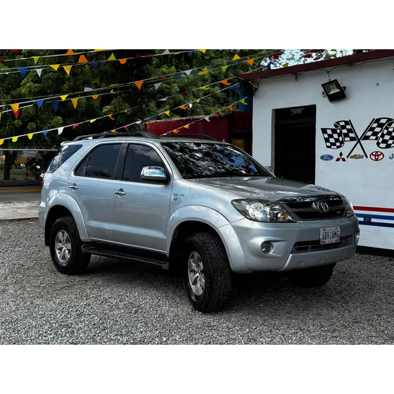 Toyota Fortuner Automatica