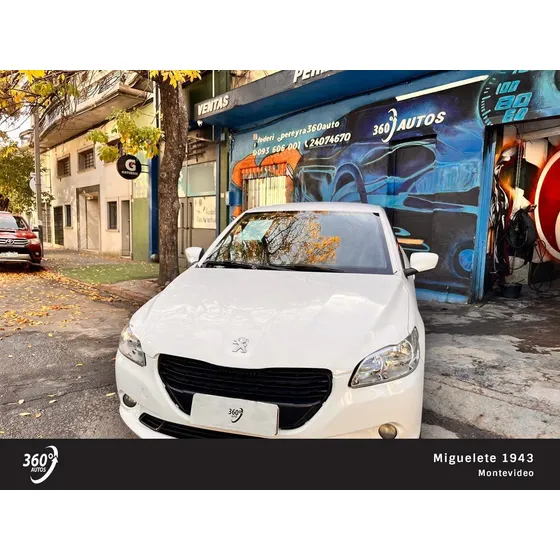 Peugeot 301 -