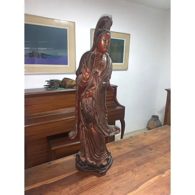 Arte En Tronco De Árbol.... Diosa Kuan Yin