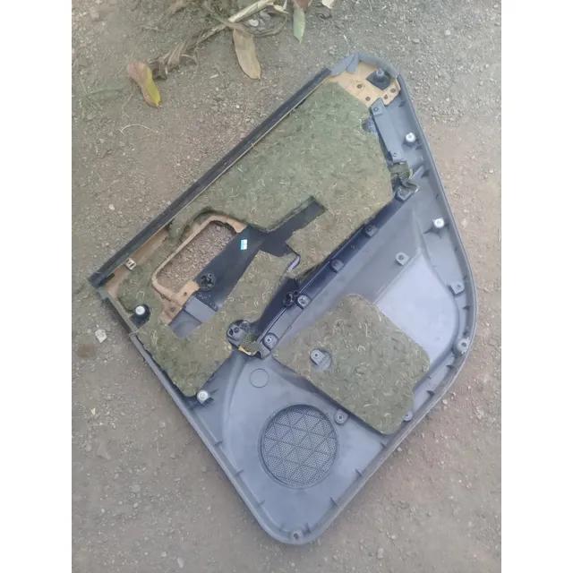Tapiceria Puerta Trasera Del Lado Del Chofer Optra  Usada