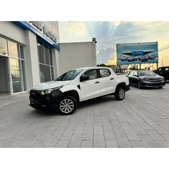 Ram 700 Slt Crew Cab