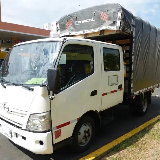 Hino 4000 2020