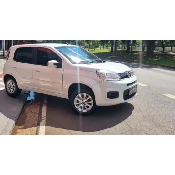 Fiat Uno 1.4 Evolution Flex 5p