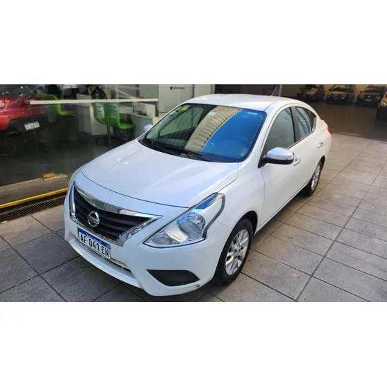 Nissan Versa 1.6 Advance At
