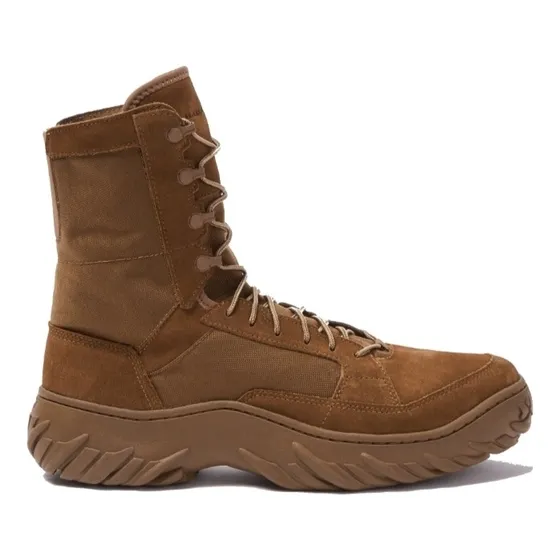 Bota Okley Assault Coyote Media Antideslizante