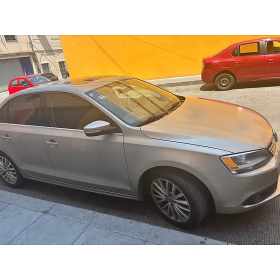 Volkswagen Tiguan Sport 2.5