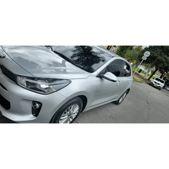 Kia Rio 1.4 Emotion Hb