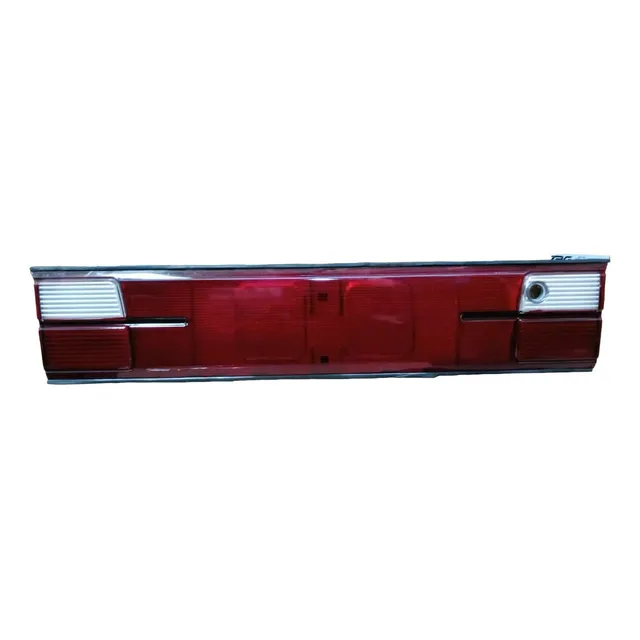 Embellecedor Maletera Corolla  Baby Camry  1994/1998