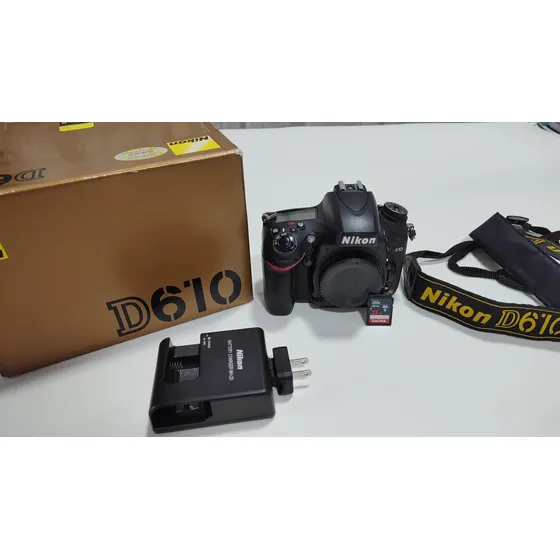 Nikon D610 Full Frame (corpo) Preto