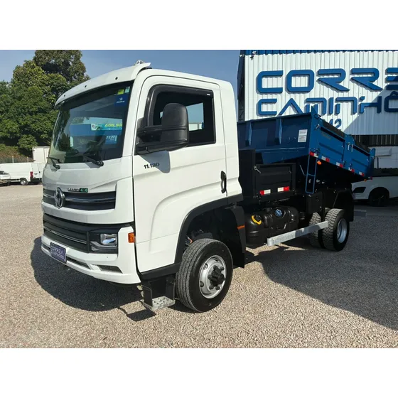 Caminhão Volkswagen Delivery 11.180 Caçamba 4x4