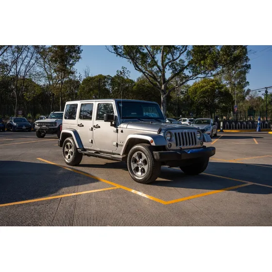 Jeep Sahara 3.7 Unlimited Sahara 3.6 4x4 At