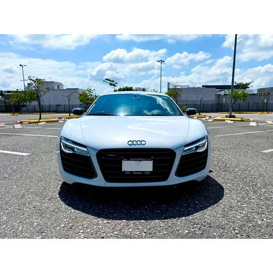 Audi R8 5.2l Coupe V10 Plus At