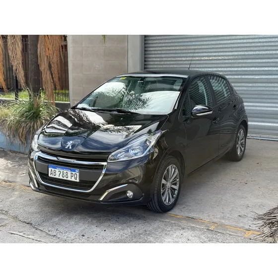 Peugeot 208 1.6 Allure