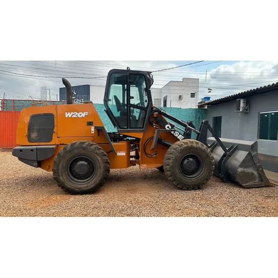 Pá Carregadeira Case W20 F - 2020