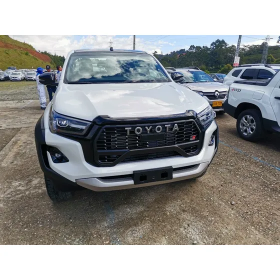 Toyota Hilux 2.8 Gr-s