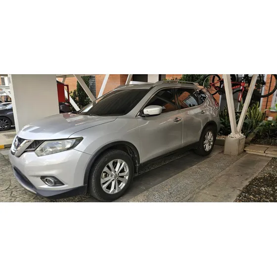 Nissan X-trail 2.5 Advance