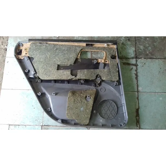 Tapiceria De Optra Puerta Trasera Lado Copiloto Usado