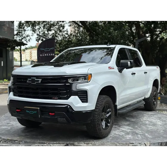 Chevrolet Silverado 5.3 Z71 4x4 At