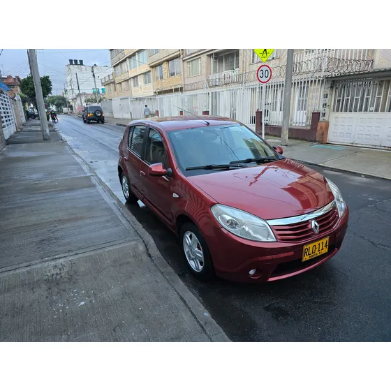 Renault Sandero 1.6 Dynamique 110 Hp