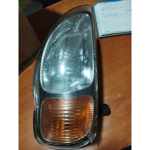Faro Derecho Chevrolet Esteem 99 Depo