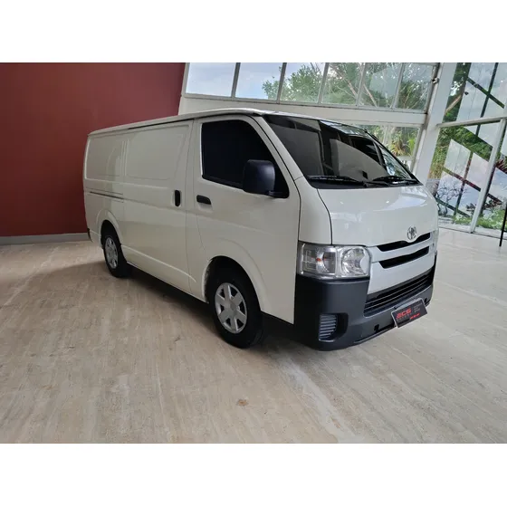 Toyota Hiace Carga Diésel