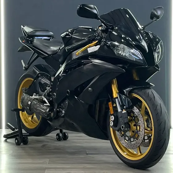 Yamaha Yzf R6